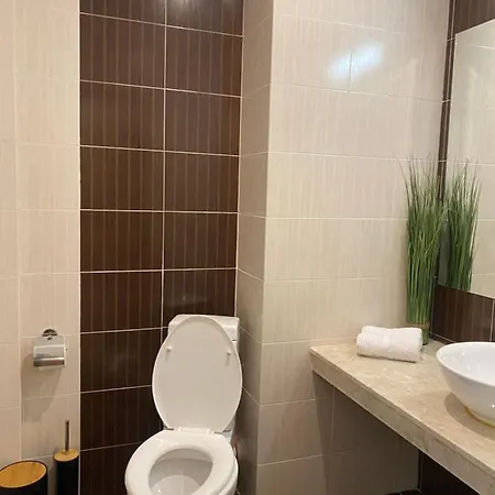 Babylon Apartment, 아파트